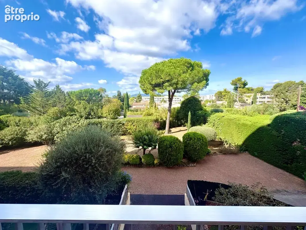 Appartement À Vendre - photo 2