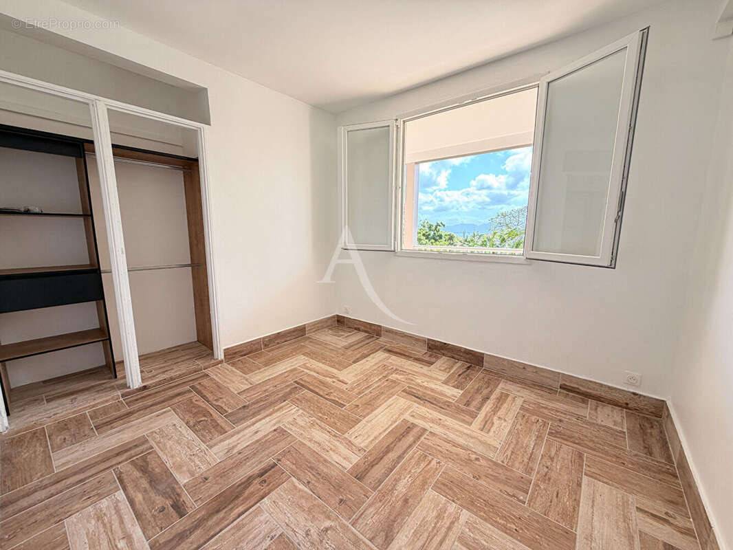 Maison à LE LAMENTIN