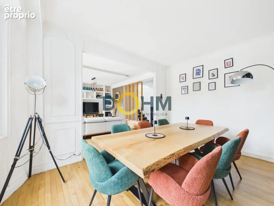 Nouveauté à Brioude ! Magnifique maison en pierre de 200 m2 entièrement rénovée, offrant un cadre de vie privi - photo 8
