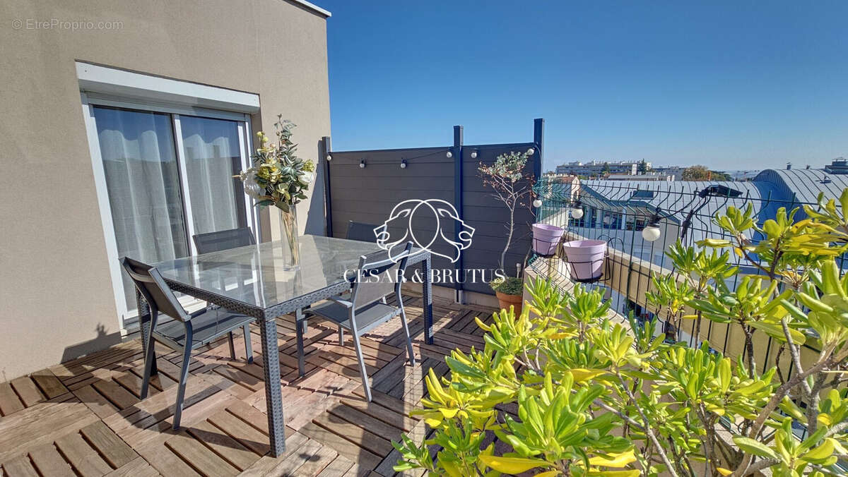 Appartement à CALUIRE-ET-CUIRE