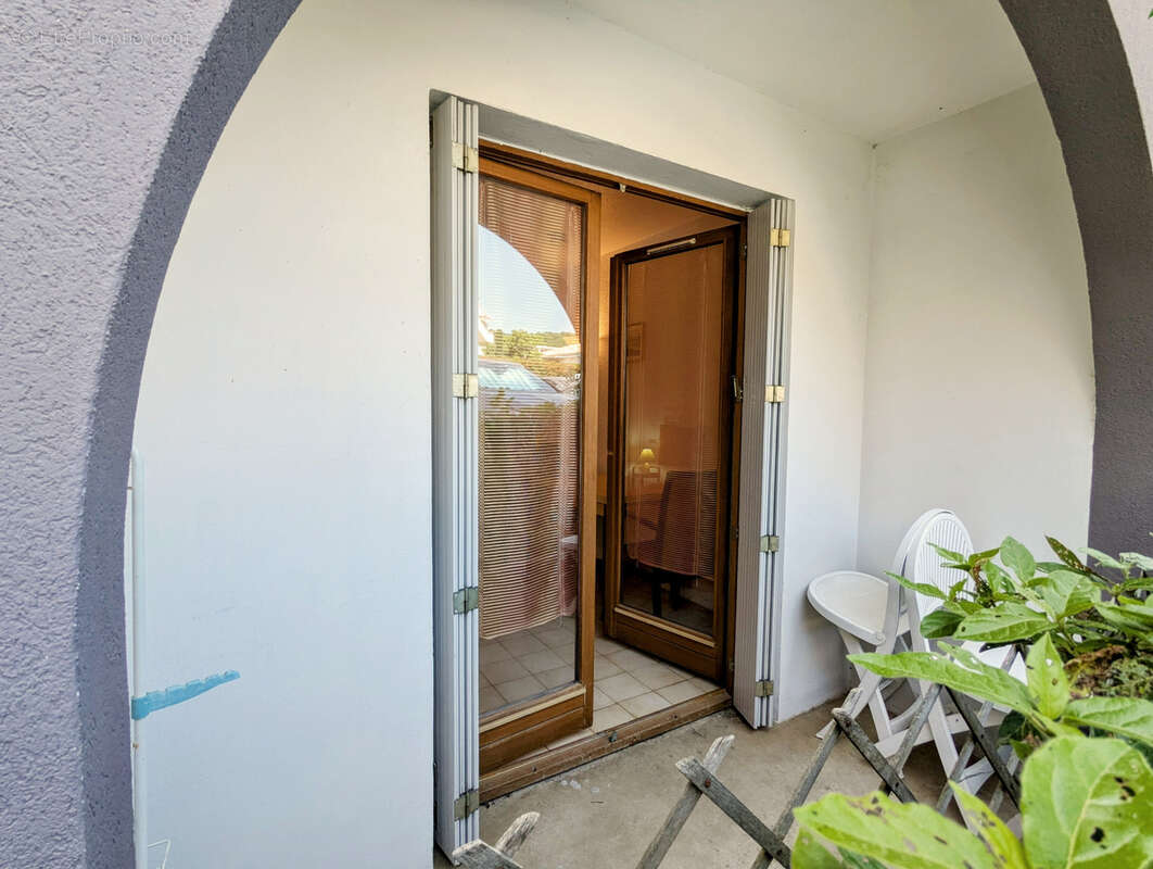 Appartement à LAMALOU-LES-BAINS