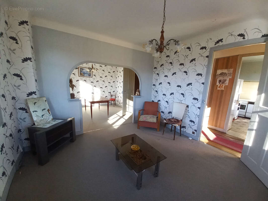 Maison 93 m² à Castelnau-Magnoac  - photo 6