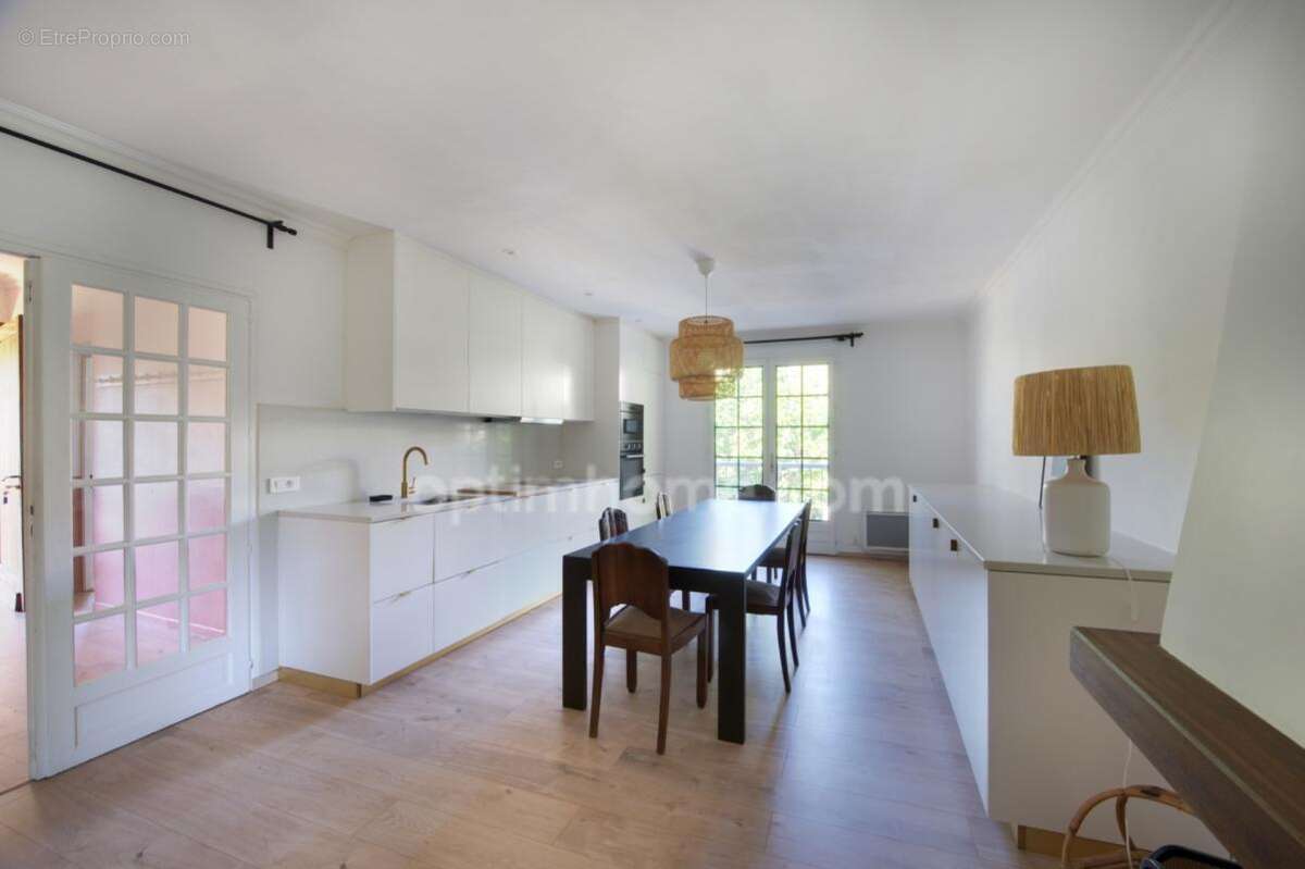 Montpellier - maison de caractère – 7 chambres – t3 indépendant – 2 garages - photo 10