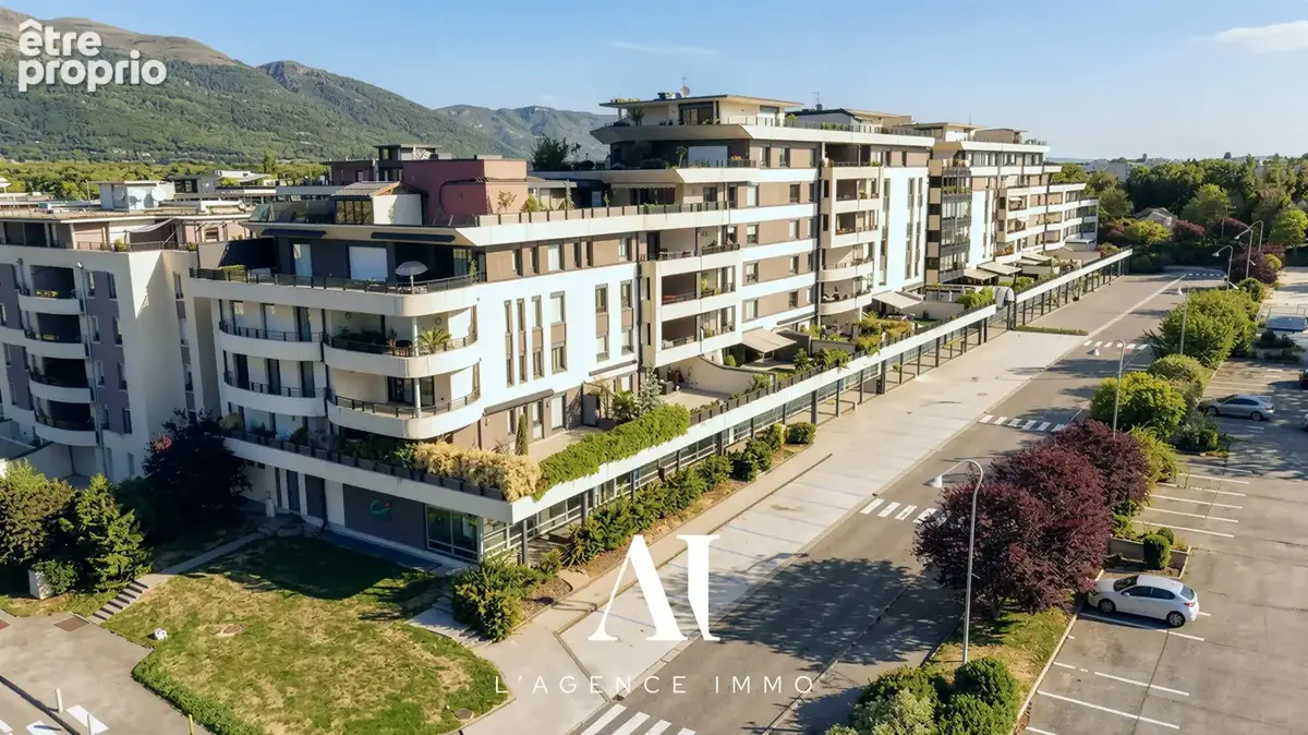 Appartement 5 pièces 155 m² à vendre à Saint-Genis-Pouilly (01630) - photo 2
