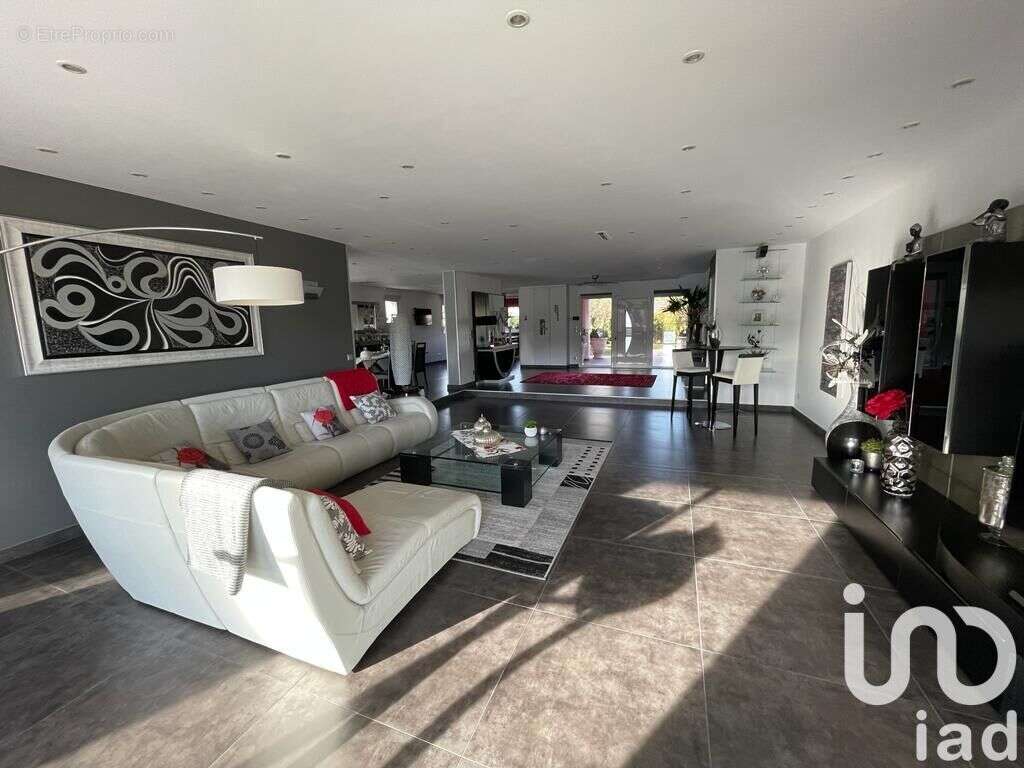 Photo 7 - Maison à JUVIGNAC