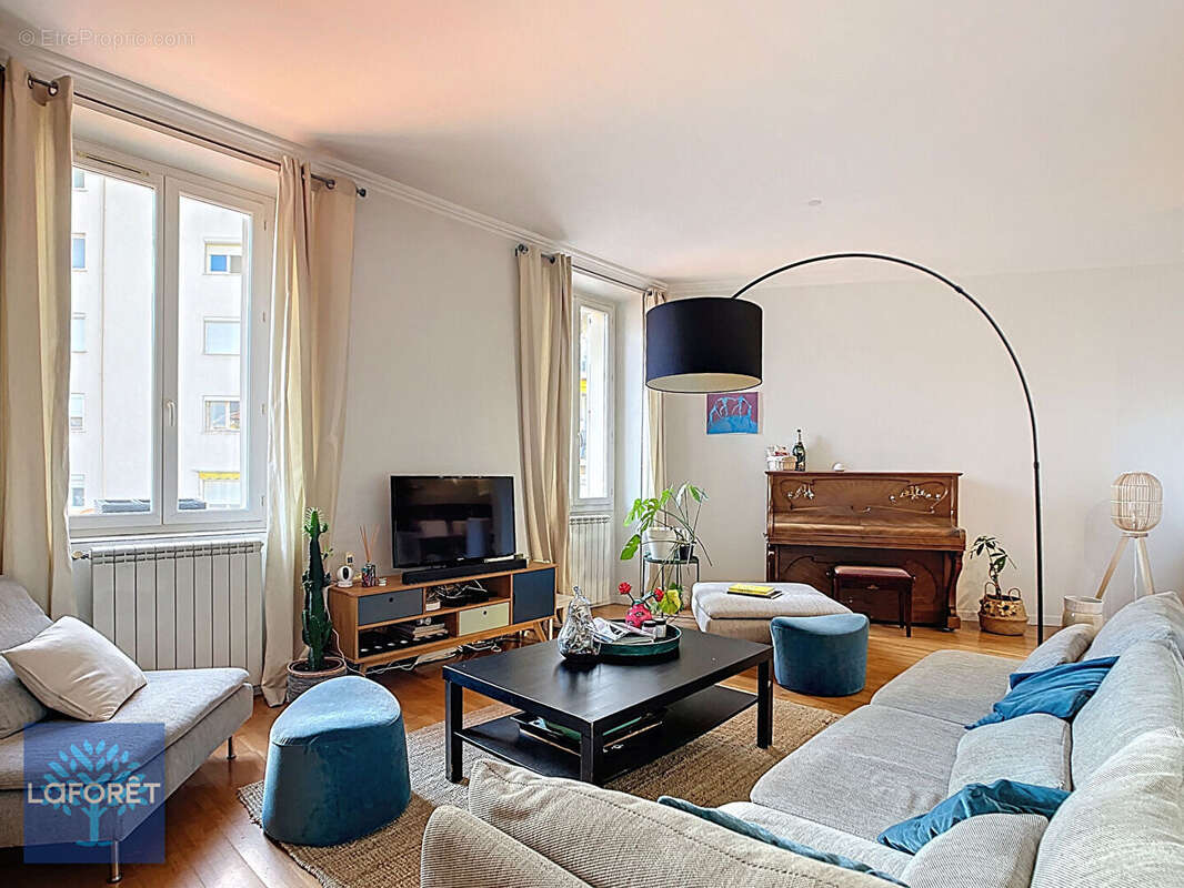 Appartement à LE CANNET