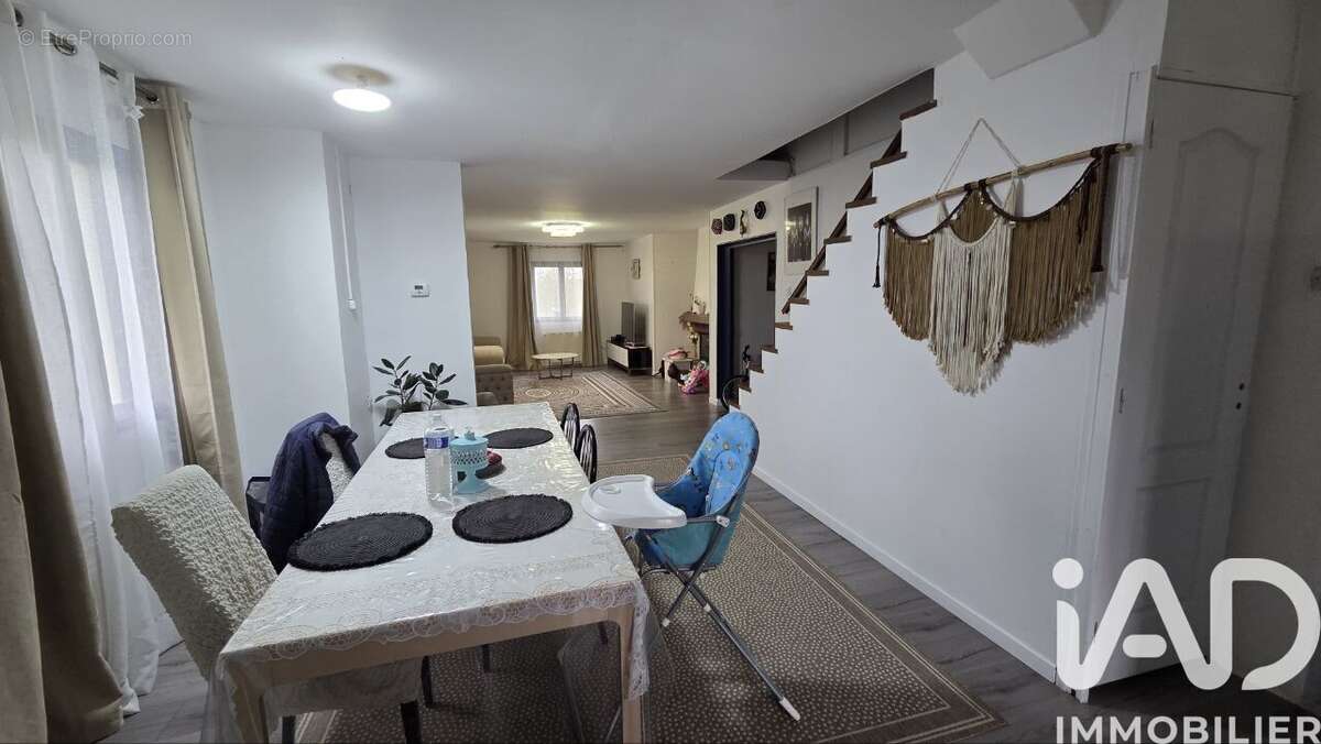 Photo 7 - Maison à MONTREUIL-AUX-LIONS