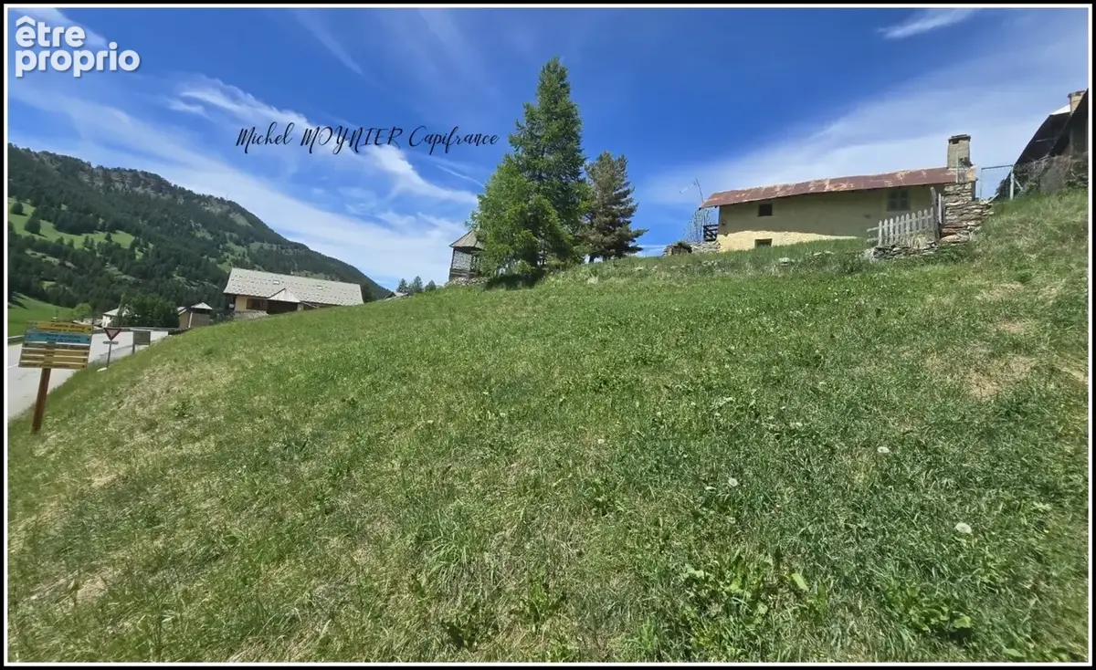 Terrain à bâtir à Molines-en-Queyras (05) – 1 186 m² avec vue dominante - photo 2