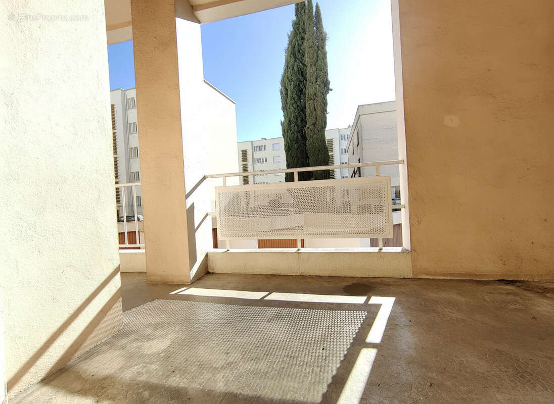 Appartement à NIMES
