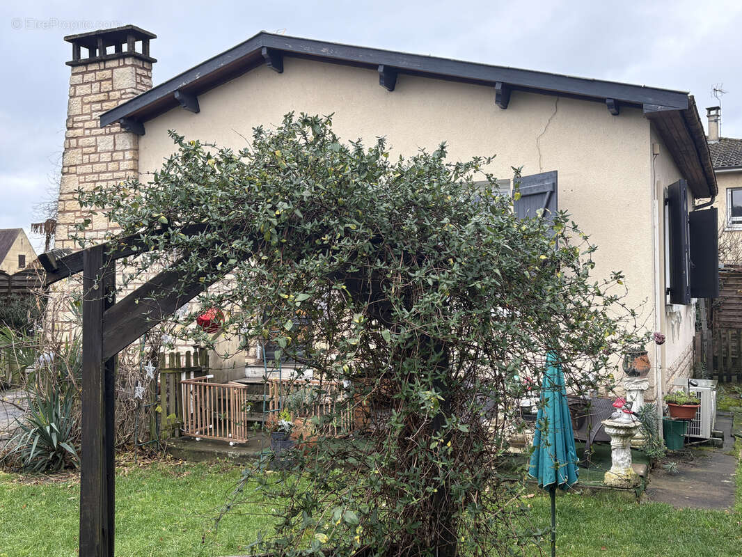 Maison à SAINT-CYPRIEN