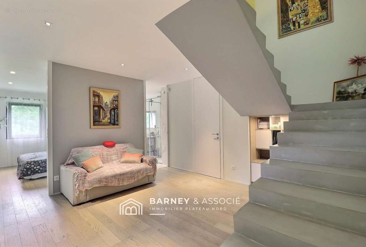 Maison 190 m² à Mont-Saint-Aignan  - photo 9