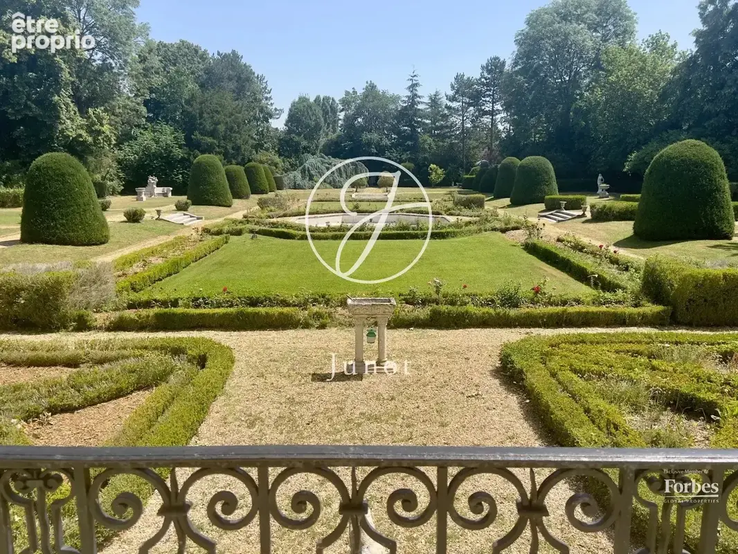Anet - EURE-ET-LOIR - Château néoclassique au bord de l'Eure - photo 8