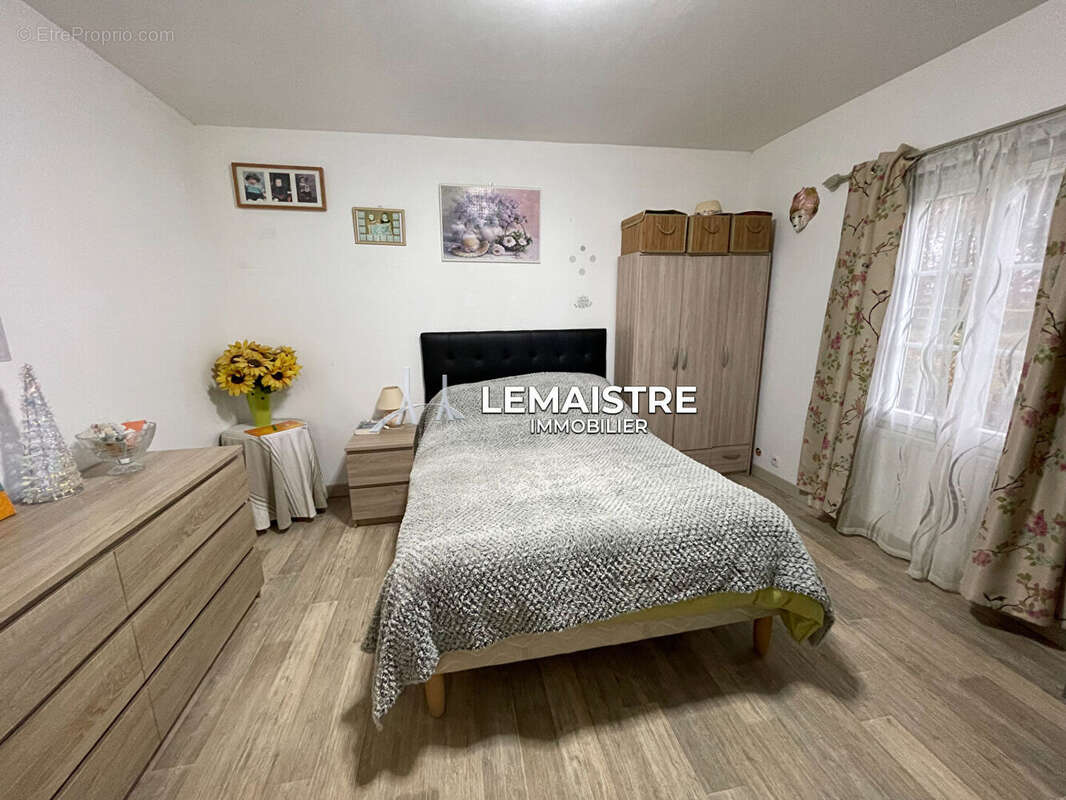 Maison à THIETREVILLE