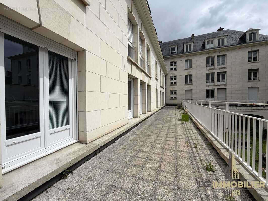 Commerce 93 m² à Amiens  - photo 9