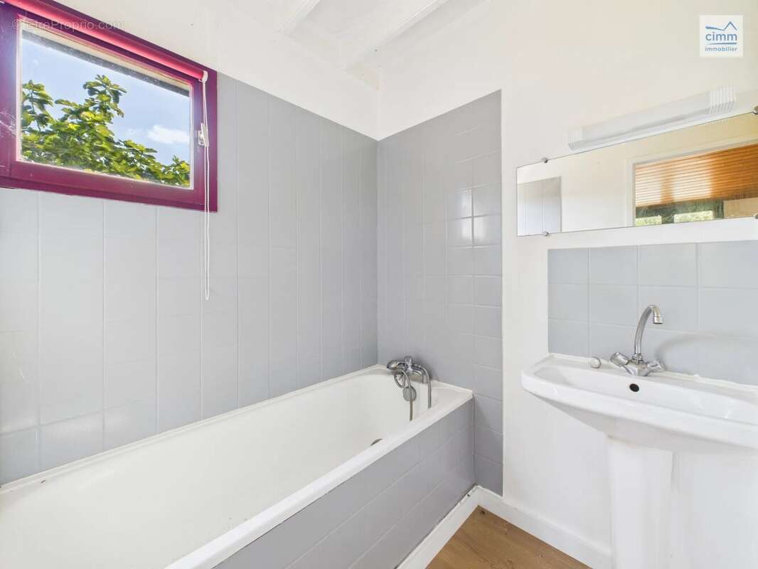 Maison à MAURE-DE-BRETAGNE