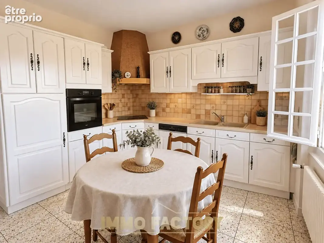 Maison 5 pieces 110 m² riorges - photo 2