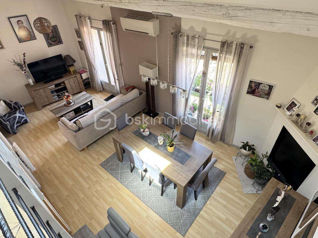 Appartement à LEZIGNAN-CORBIERES