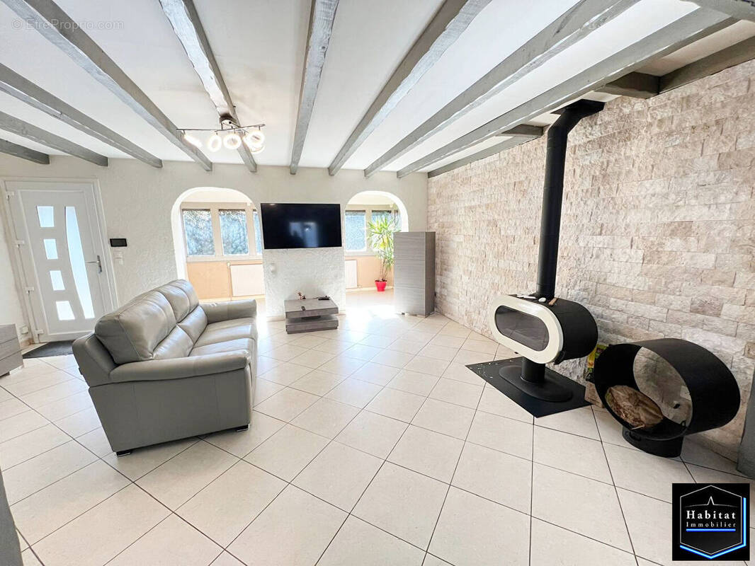 Maison à LE PLESSIS-BELLEVILLE