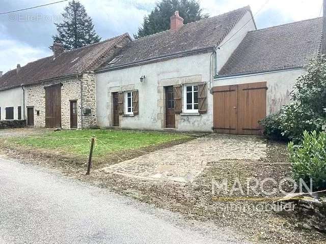 Maison à NOUZEROLLES