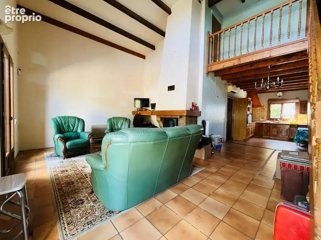 La jarrie – maison de 151 m² – 5 chambres – terrain de 1 270 m² - photo 4