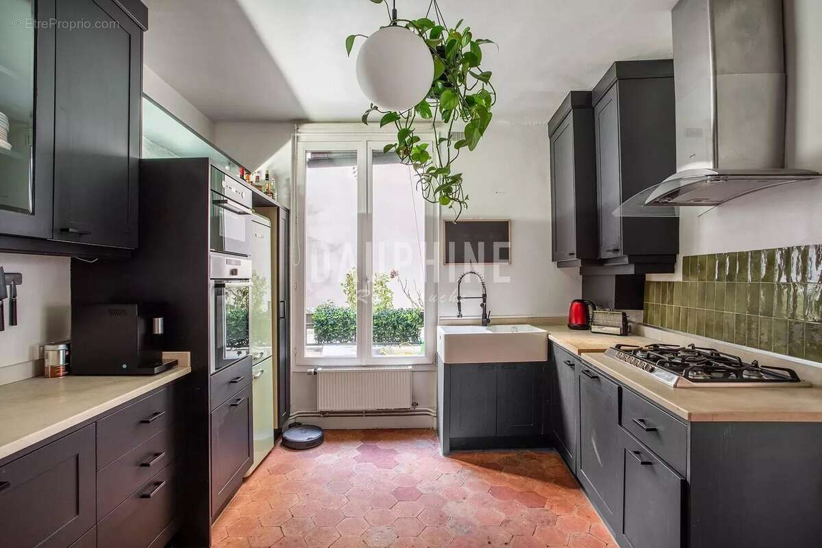 Appartement à PARIS-19E