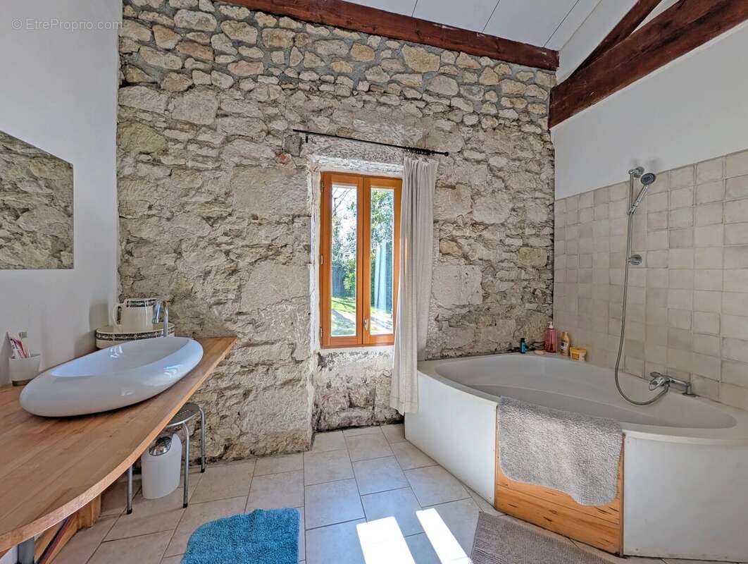 Maison à MONBAHUS