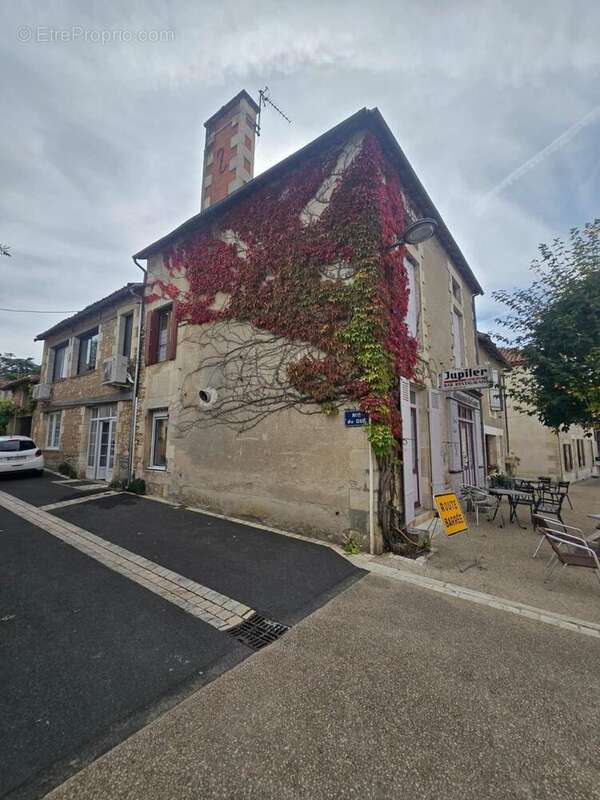 Photo 2 - Commerce à BOURESSE