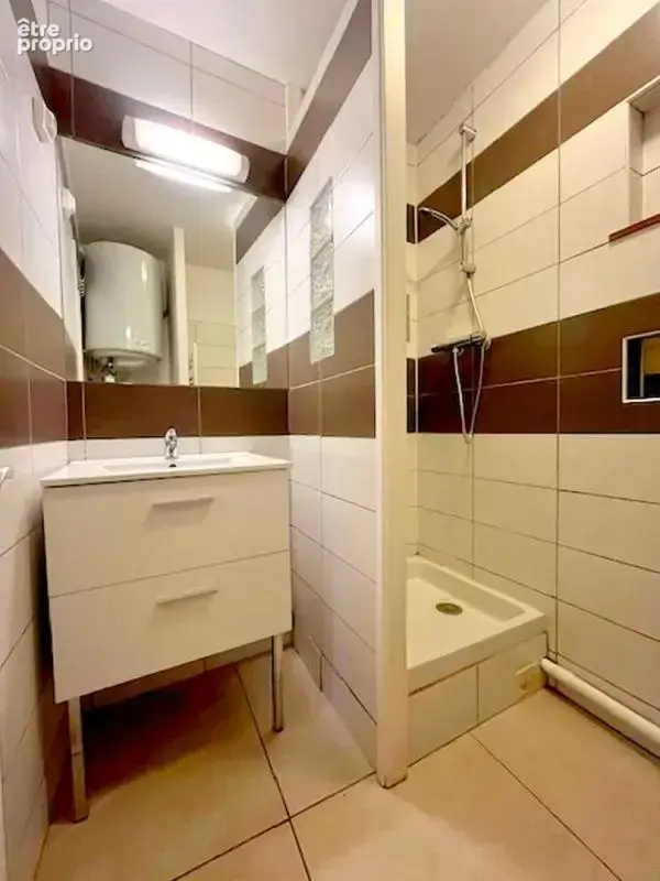 Studio rénové, lumineux et au calme ? Idéal premier achat ou investissement - photo 12