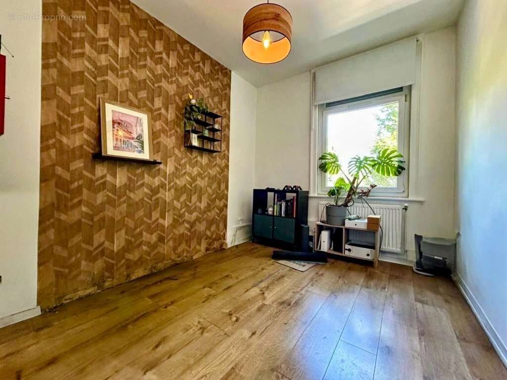 Vente - Maison - 3 chambres - 82 m² - Quesnoy sur Deule - photo 5