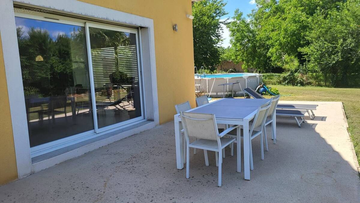 Maison à BELLEVILLE