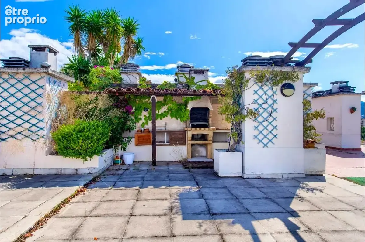 NICE-CIMIEZ-Dernier étage- T4 144m2 -Terrasse 380m2- Garave- cave - photo 2