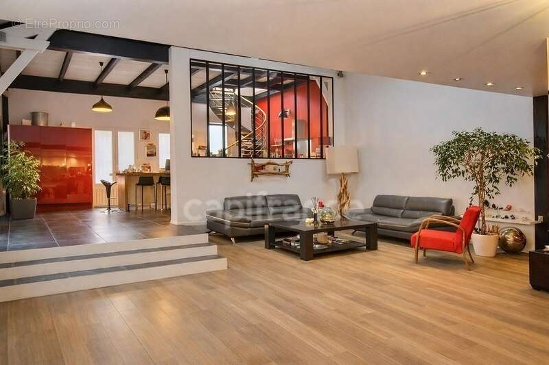 Maison à PUTEAUX
