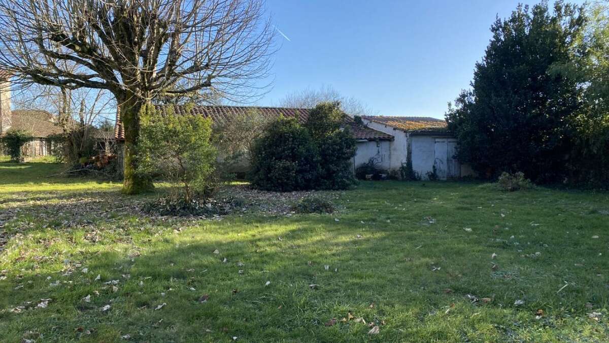 Maison à ROUMAZIERES-LOUBERT