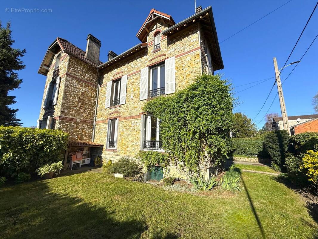 Maison à EAUBONNE