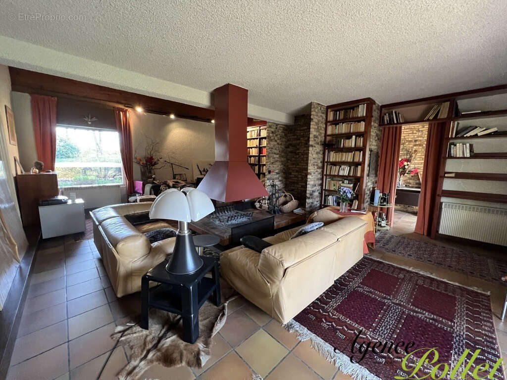 Maison à AUBIGNY-SUR-NERE