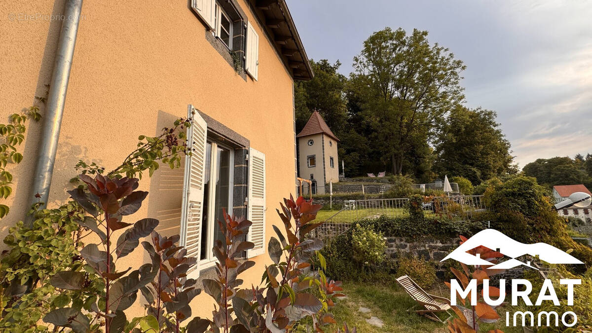 Maison à PONTGIBAUD