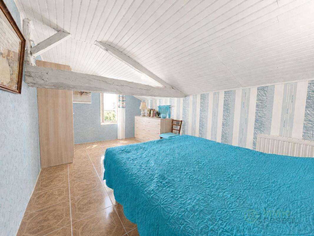 Maison 135 m² à Cellefrouin  - photo 11