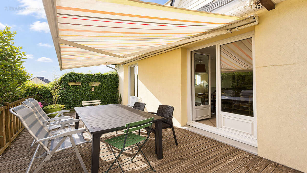 Maison à LA BOUEXIERE