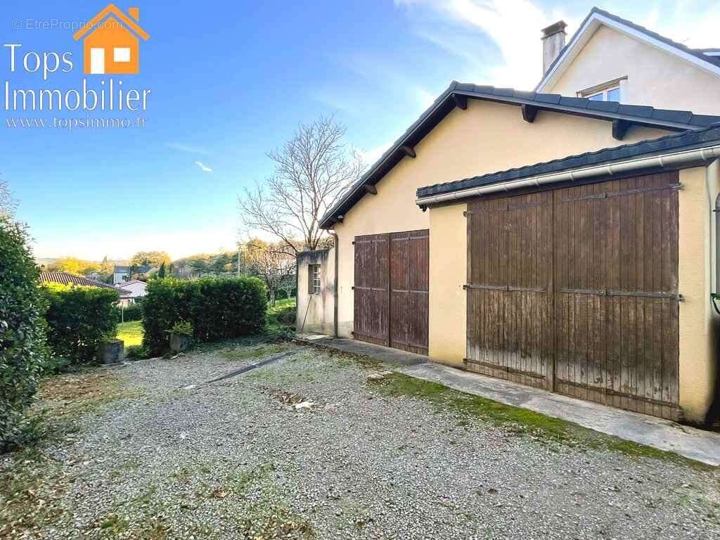 Maison à VILLEFRANCHE-DE-ROUERGUE