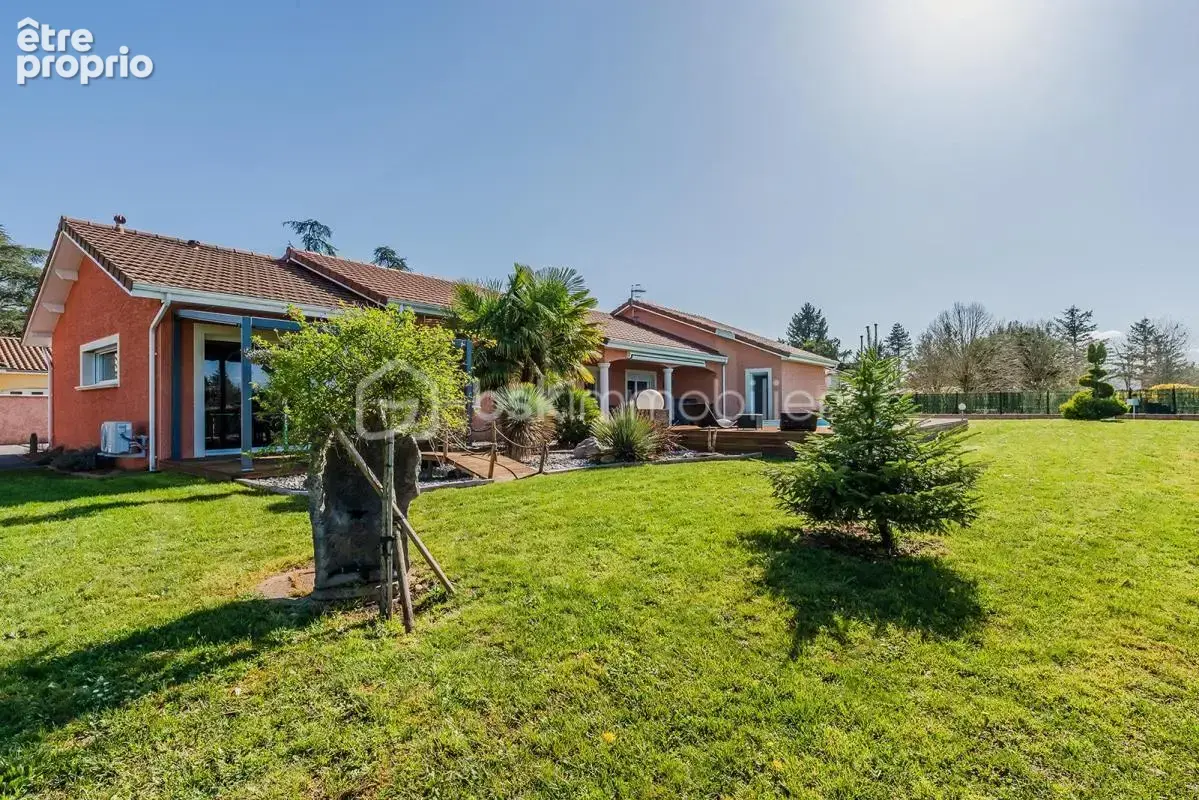 Rare maison plain pied double garage piscine spa et hammam - photo 5