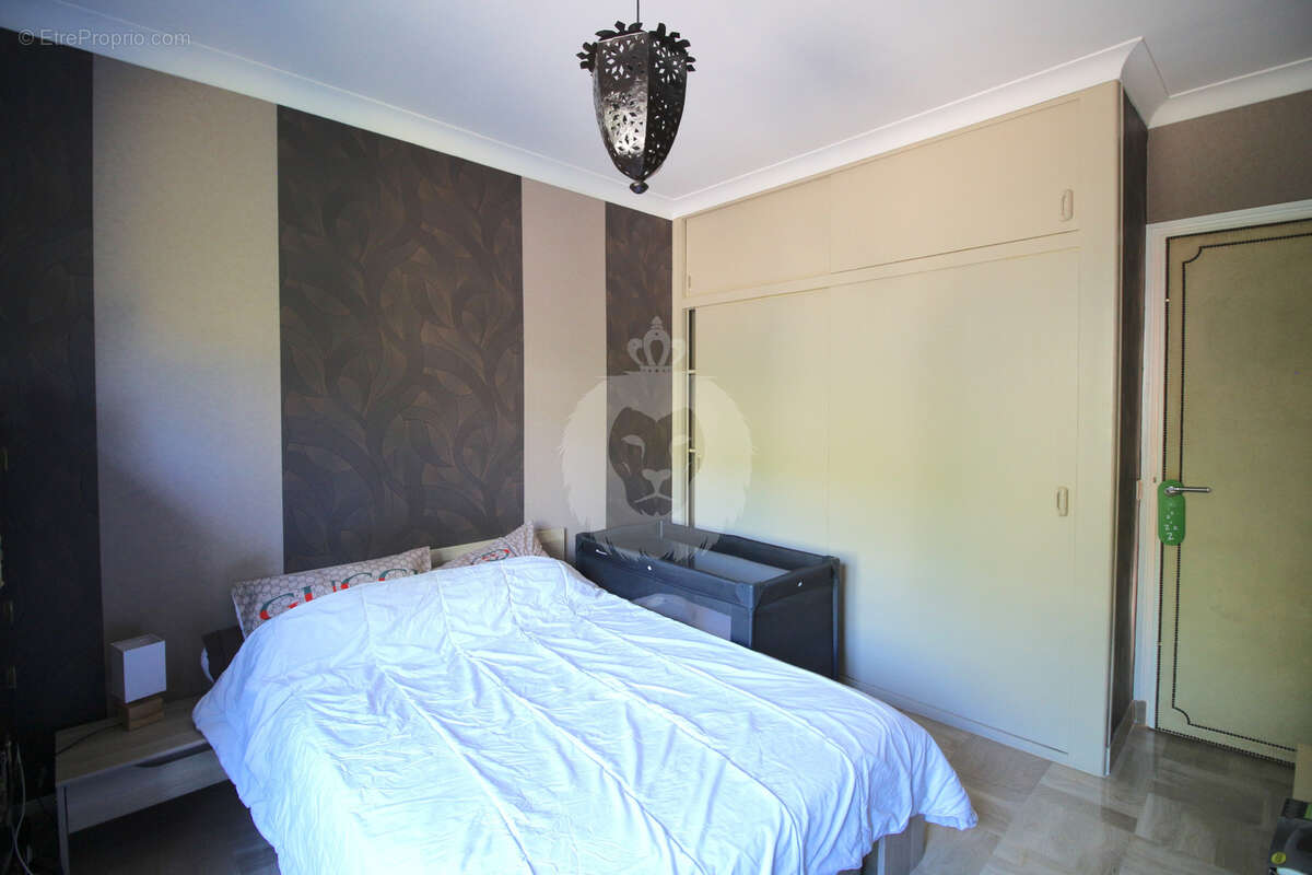 Maison à CHENNEVIERES-SUR-MARNE