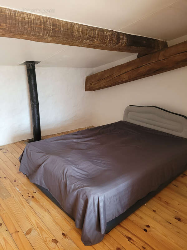 Maison à ESCALES