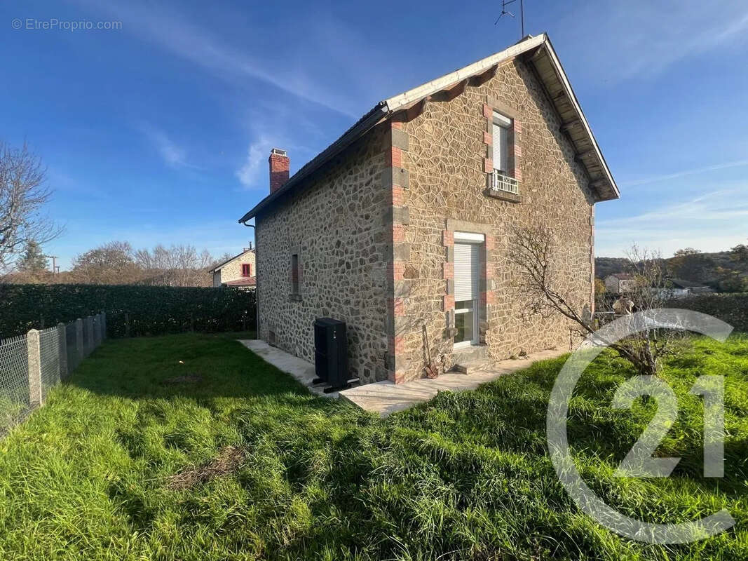 Maison à LACAPELLE-VIESCAMP