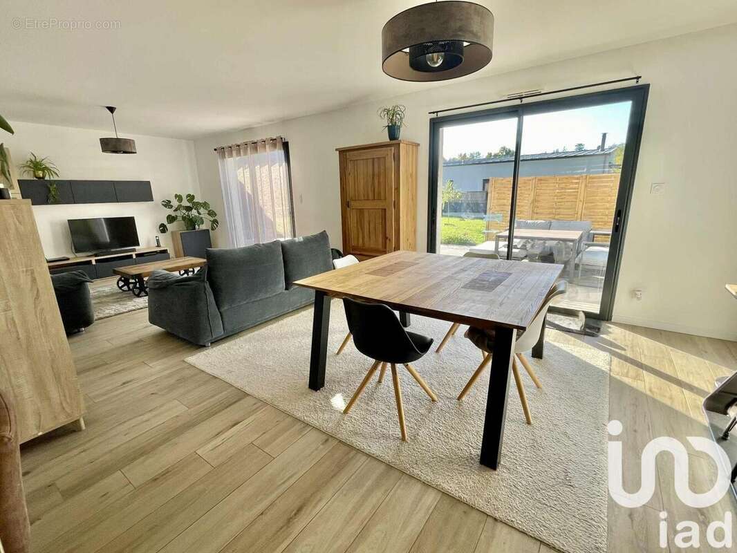 Photo 3 - Maison à BERRIC