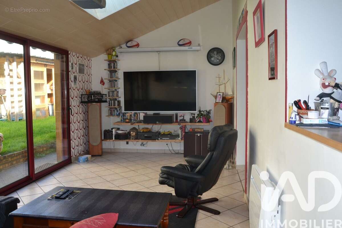 Photo 7 - Maison à CHATEAULIN
