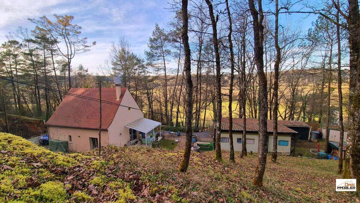 Maison à CAMPAGNE
