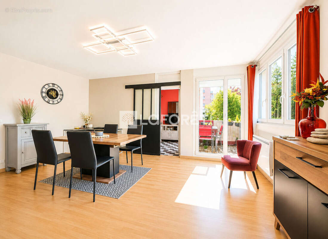 Appartement La Ravoire 5 pièce(s) 101 m2 - photo 3