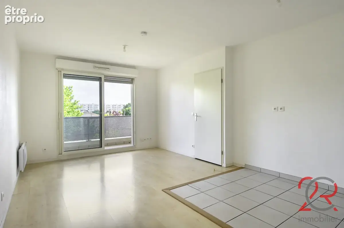 Appartement T2 lumineux avec balcon et parking - photo 2