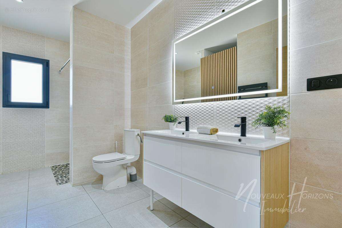 Maison 157 m² à Saint-Maurice-Les-Brousses  - photo 11