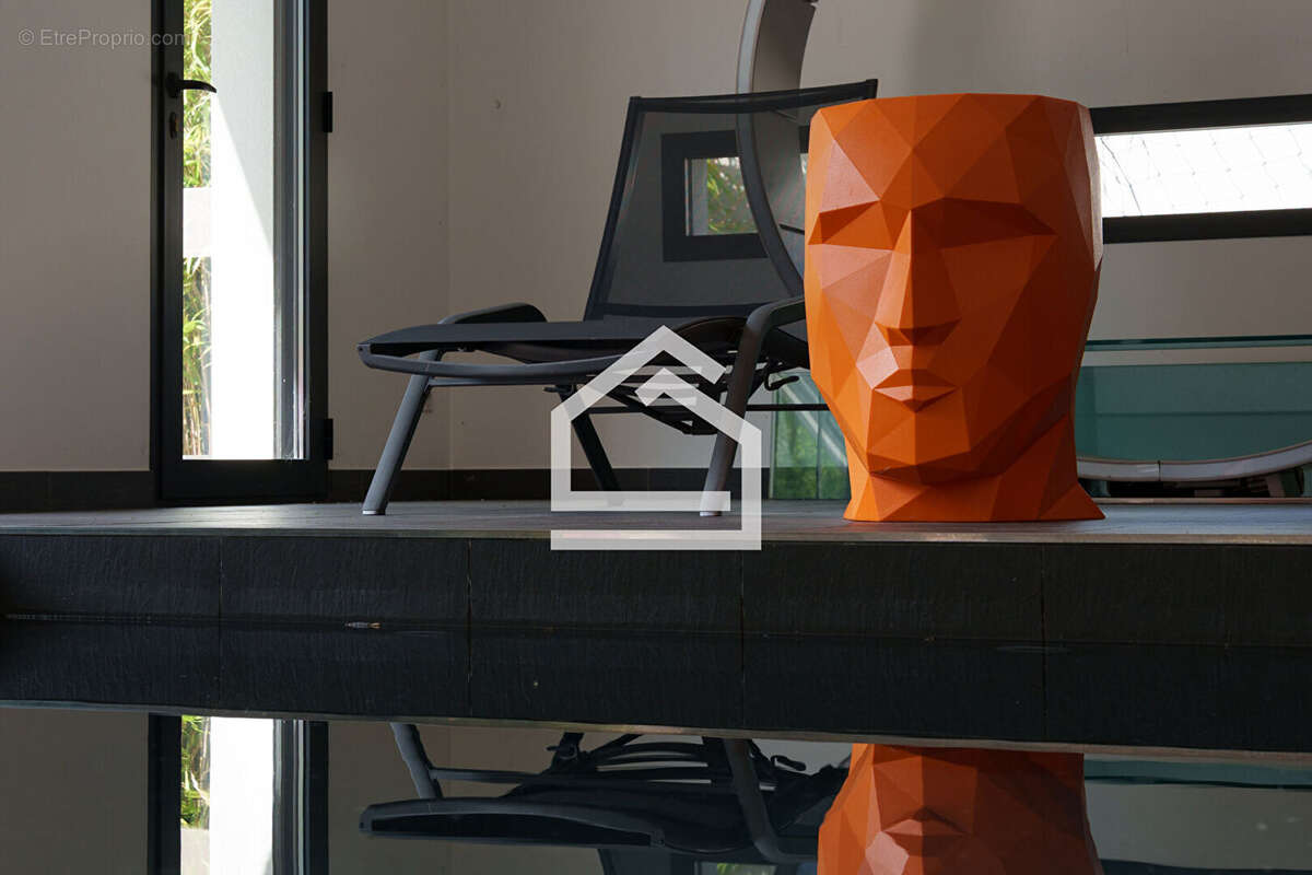 Maison à BLANQUEFORT